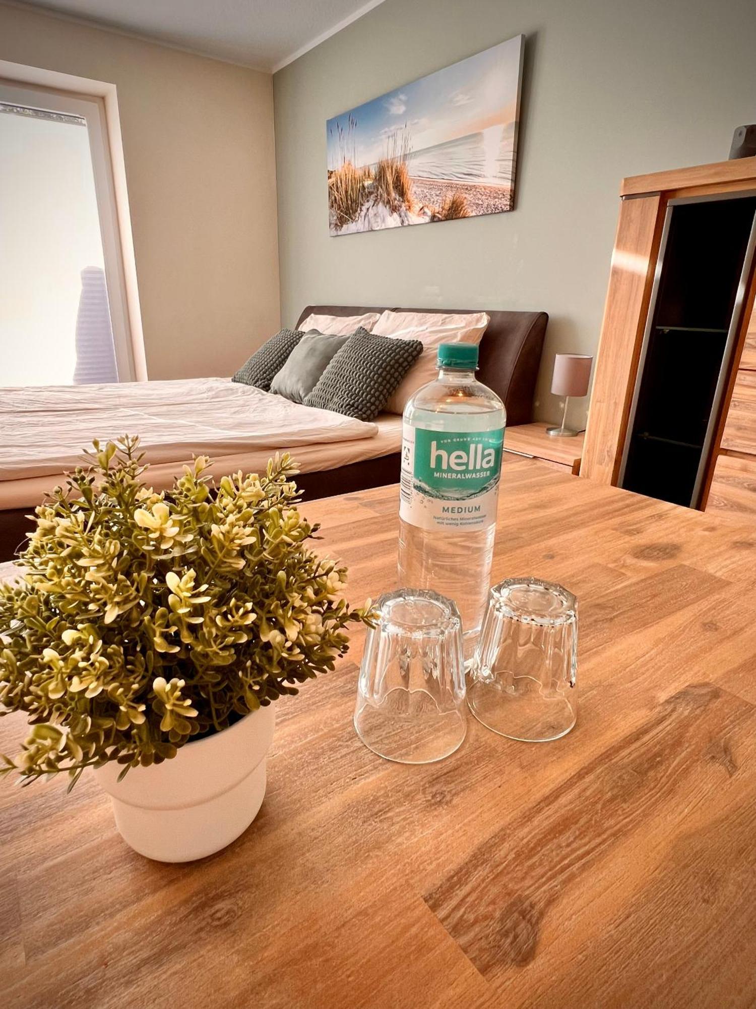 Kleine Auszeit -- Inklusive Parkplatz & Wifi, Geschirrspueler, Waschmaschine & Terrasse Mit Strandkorb -- Perfekt Fuer Urlaub & Business Scharbeutz Luaran gambar
